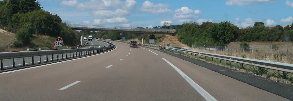 Combien Mesure Un Trait Sur L Autoroute