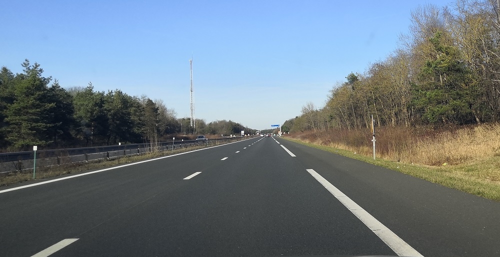 Bande d’arrêt d’urgence sur autoroute