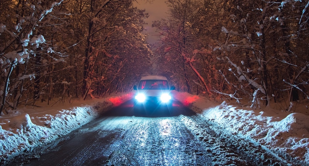 Neige, verglas : tout ce qu'il faut savoir pour rouler en règle