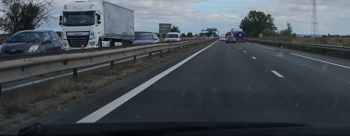 Combien Mesure Un Trait Sur L Autoroute