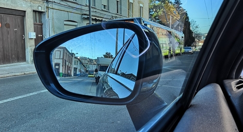Régler les rétroviseurs d’une voiture – Code en Poche