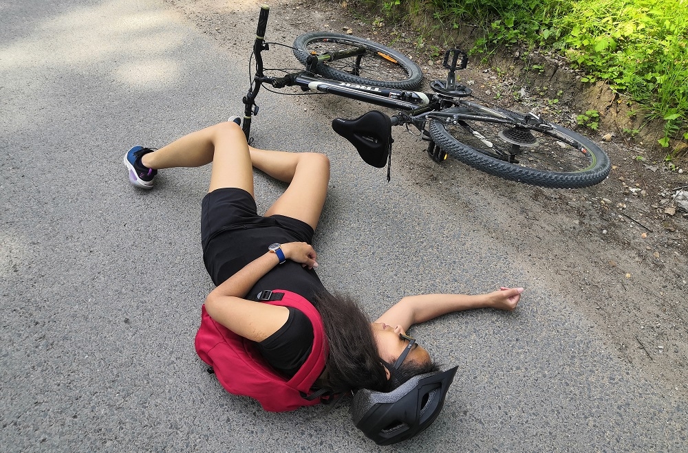 Accident de la route avec un cycliste